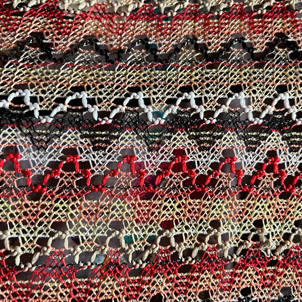 POL Gray Top with Multicolor Patterned Sleeves - image 5